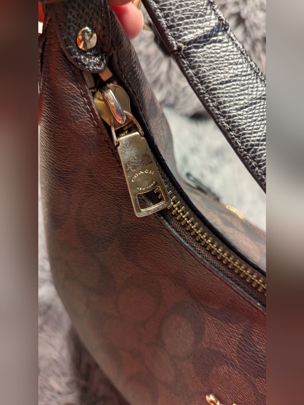 Coach Harley Hobo Bag with Dust Bag - Picture 6 of 9